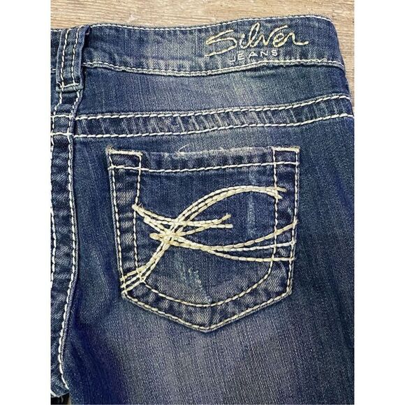 Silver Tuesday Capri Jeans Low Rise Distressed Cuffed Rolled Women’s Size W25 - Picture 9 of 9